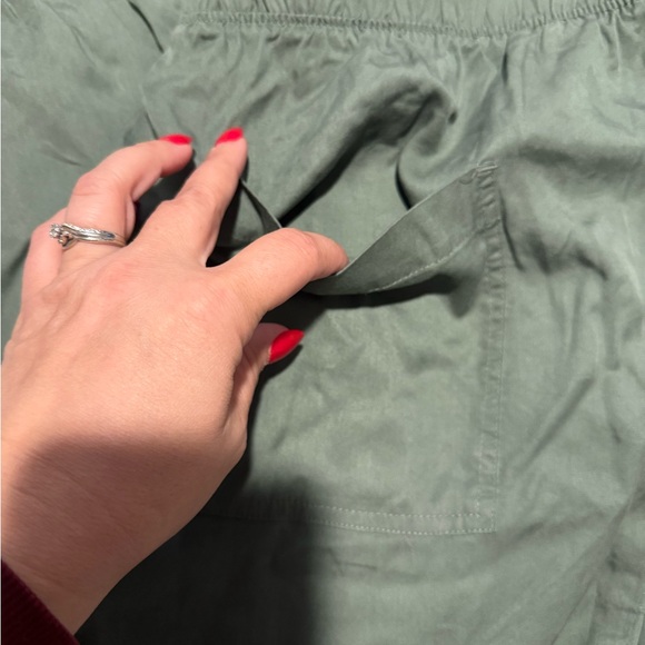 4/$16 Universal Thread Women’s Sage Green Casual Pants NWT XL - Picture 5 of 5